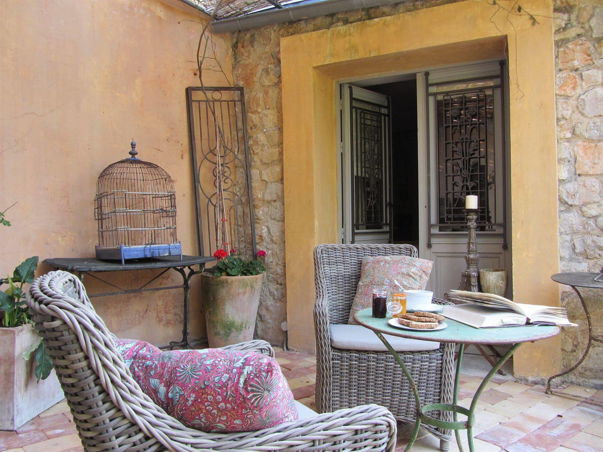 Les Rosees Mougins Bagian luar foto